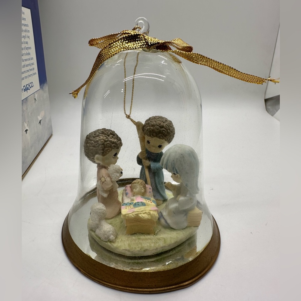 VINTAGE Precious Moments "Come Let Us Adore Him" Glass Bell Holiday Ornament '93